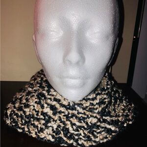 Stylish Black and Cream Knit Infinity Scarf